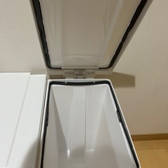 ニトリ 45L ゴミ箱３つセットの画像