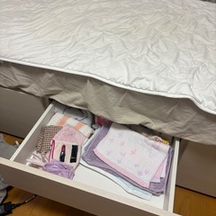 stafamily様専用【大容量収納×棚・コンセント付き】ベッドフレームの画像