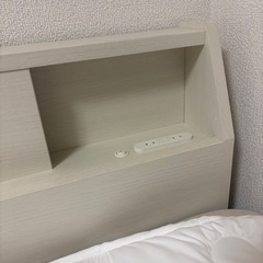 stafamily様専用【大容量収納×棚・コンセント付き】ベッドフレームの画像