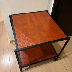 サイドテーブルの画像