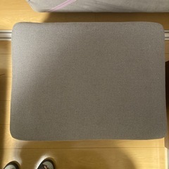 オットマン(グレー)の画像