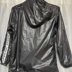 【最終価格】ウインドブレーカー new balance 150の画像