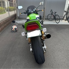 カワサキ ZRX1200R の画像