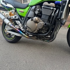 カワサキ ZRX1200R の画像