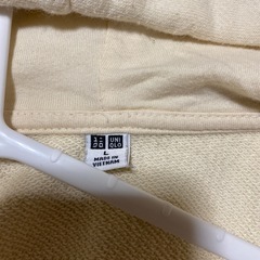 UNIQLO パーカーの画像