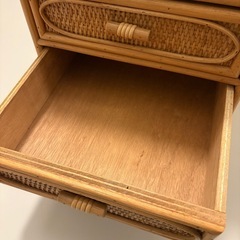 ラタン調　ミニラックの画像
