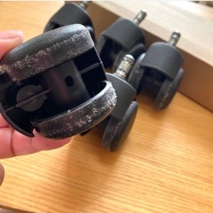 IKEA イケアMILLBERGET ミルベルゲット　デスクチェア　ゴールデンブラウンの画像