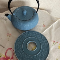 🌹大人気❗️岩鋳　南部鉄器　急須　敷皿付き🌹　　の画像