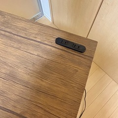 【コンセント付き】デスクの画像