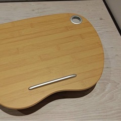 膝上クッションテーブルの画像