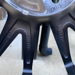 23年23週製 スタッドレス ミシュラン195/65R16 ホイール&タイヤ4本の画像