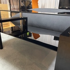 32型液晶テレビ・ヨギボー・ローテーブルの画像