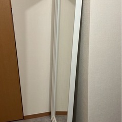 IKEAミラーの画像
