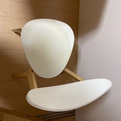 ダイニングテーブルの画像