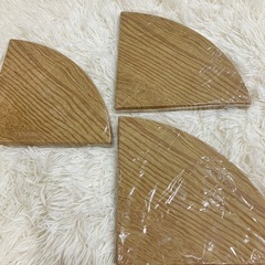 新品　コーナーラック　3段　木目風　壁につけられる家具　ラックの画像