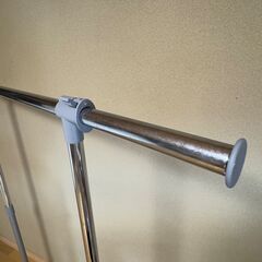 ハンガー(キャスター付き）の画像