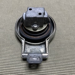 XJ400.550純正キーセット
の画像