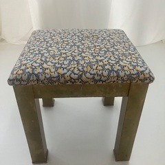 リバティ柄の踏み台 DIY品の画像
