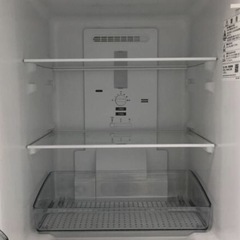 冷蔵庫【配達無料お届け設置出来ます💫都内近郊🚚】✨信頼のSHARP製✨便利！どっちでもドア💫2023年新品購入品✨除菌クリーニング済✨超極美品✨他にも冷蔵庫.洗濯機.電子レンジ.オーブン電子レンジ.炊飯器.テーブル&椅子.机&チェアー.ベット&マットレス.ドレッサーなど多種多様な美品が有ります✨お気軽にお問い合わせ下さい💫の画像