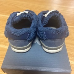 ニューバランス キッズスニーカー 12.5cm IZ996 ネイビー ファーの画像