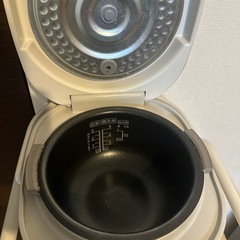 炊飯器の画像
