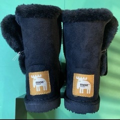 【新品・未使用】　moz モズ　キッズ　ブーツ　18〜19センチの画像