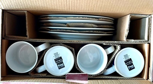 アメリカンフラッグ柄　アンティーク風　食器セット　LA購入 アメリカンフラッグ柄 星条旗 アンティーク風 食器セット LA購入