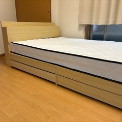 セミダブルベッドの画像