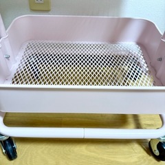 IKEAのワゴン　天板付きの画像