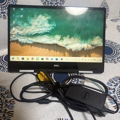 DELL 2イン1 ノートパソコンの画像