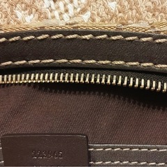 グッチのワンショルダーバックの画像