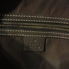 グッチのワンショルダーバックの画像