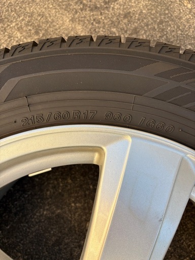 【美品】【早い者勝ち】ホイル付きスタッドレスタイヤ