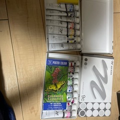ポスカと色鉛筆の画像