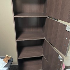 鍵付きキャビネット（収納ボックス）の画像