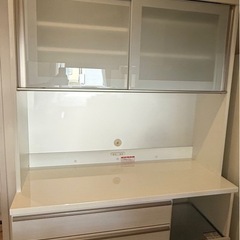 食器棚　キッチンボードの画像