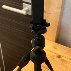 三脚 スマホスタンドの画像