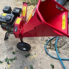 ウッドチッパー粉砕機の画像