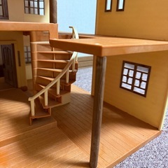 シルバニアファミリー 3階建てハウス　1999年廃盤 緑の丘の大きな家の画像