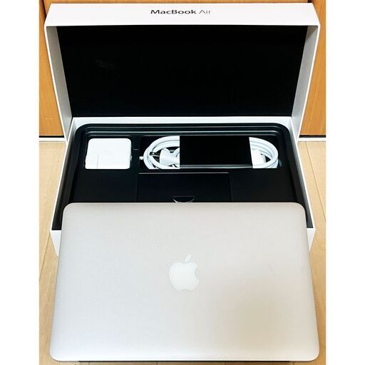 【MacBookAir（11インチ）】▶︎Adobe CS6入りです！ MacBookAir（11インチ）】▶︎Adobe CS6入りです！