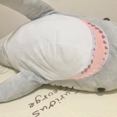 サメBIGぬいぐるみ約110cmの画像