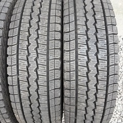 195/80/15LT冬ダンロップの画像