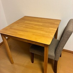 ダイニングテーブルセットの画像