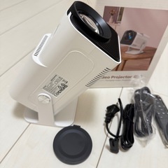新品・未使用プロジェクター小型の画像