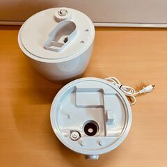 siroca（シロカ）超音波式加湿器 SD-C111（パールホワイト）2019年製の画像