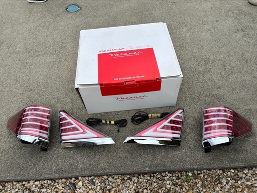 ヴァレンティ テールランプ valenti REVO ヴェルファイア　アルファード　20系