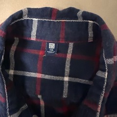 ユニクロ　シャツ　11010の画像