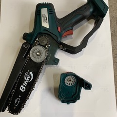 一回のみ使用！B-share 充電式ハンディチェンソー　自動給油機能付きの画像