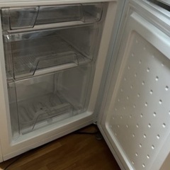 [値下げ交渉可能]冷蔵庫(142L)の画像