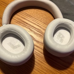 JBL LIVE ワイヤレスヘッドホン ホワイトの画像